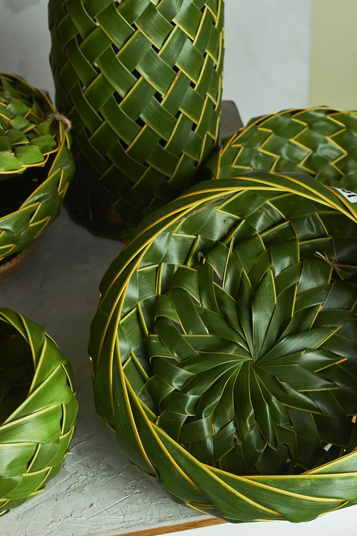 Round Woven Leaf Basket - Image 5