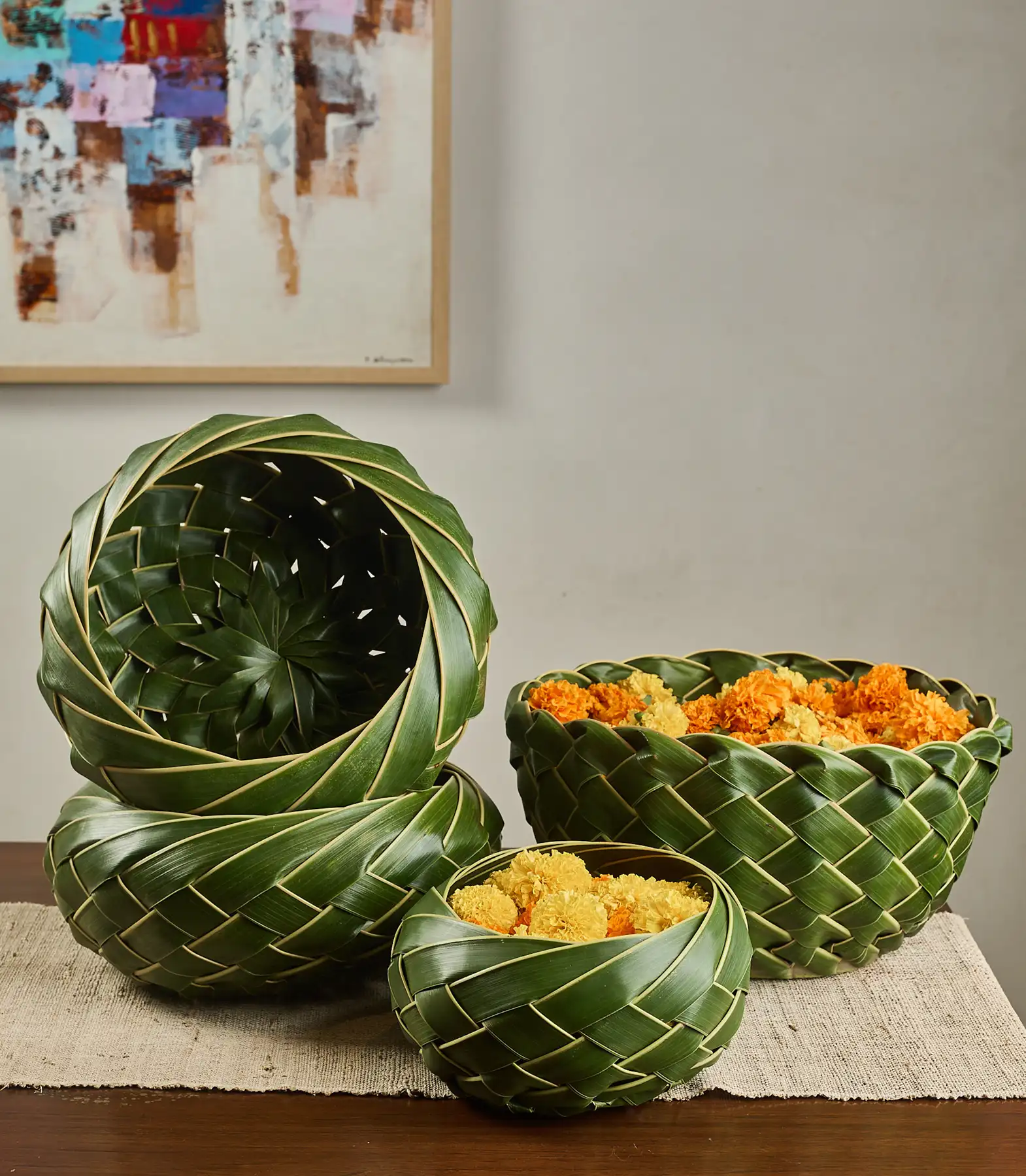 Round Woven Leaf Basket