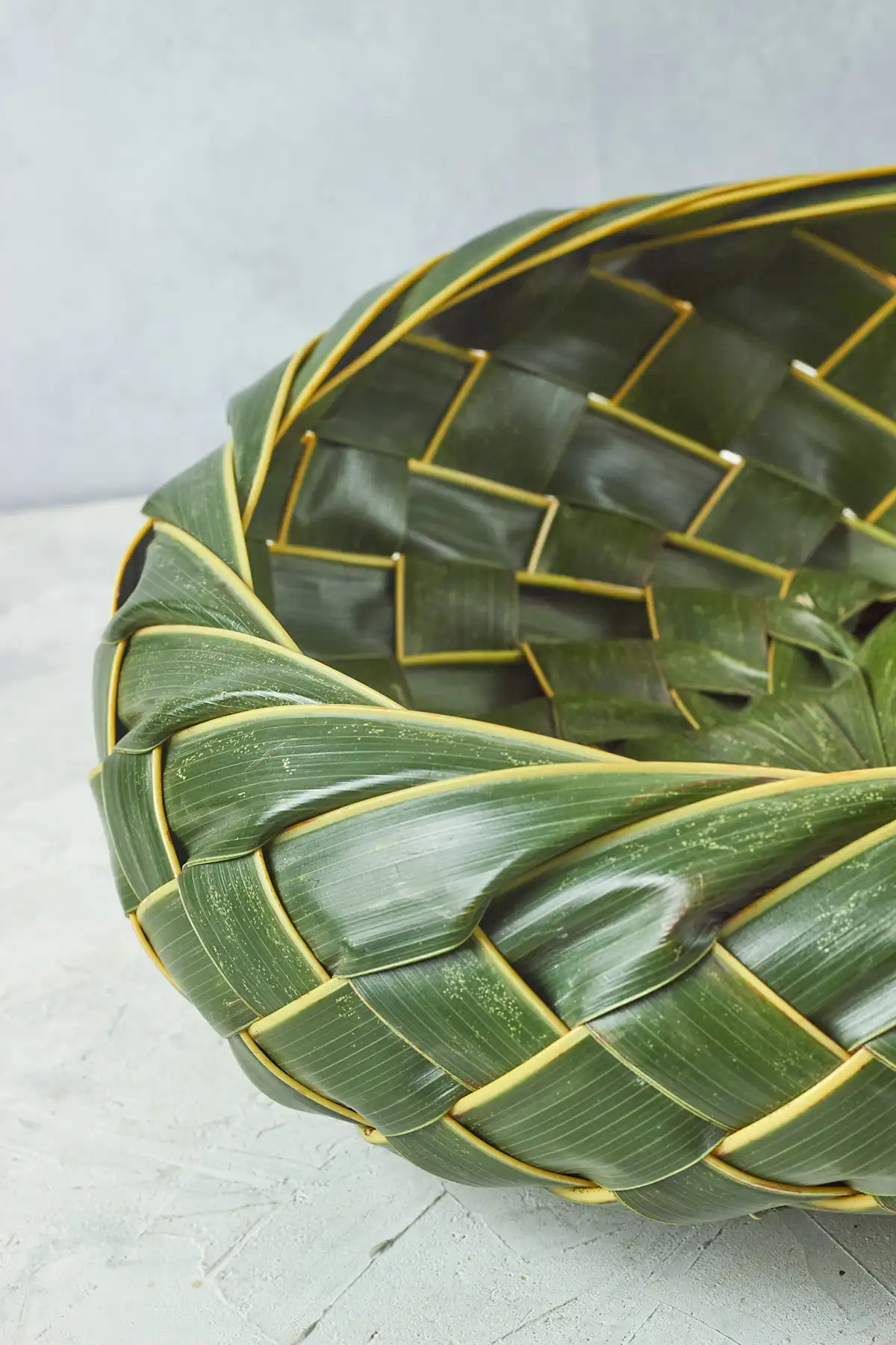 Round Woven Leaf Basket - Image 6